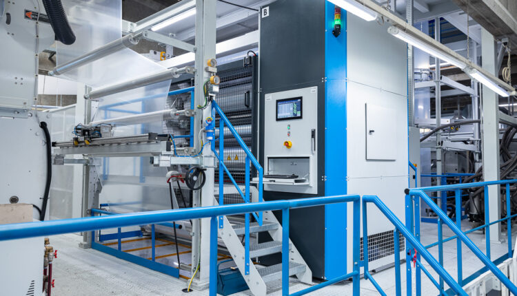 The new 7-layer blown film line with inline MDO from Hosokawa Alpine installed at ManuliTech near Milan.